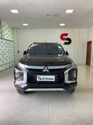 MITSUBISHI L200 TRITON 2.4 16V TURBO DIESEL SPORT HPE-S CD 4P 4X4 AUTOMÁTICO MITSUBISHI L200 TRITON 2.4 16V TURBO DIESEL SPORT HPE-S CD 4P 4X4 AUTOMÁTICO